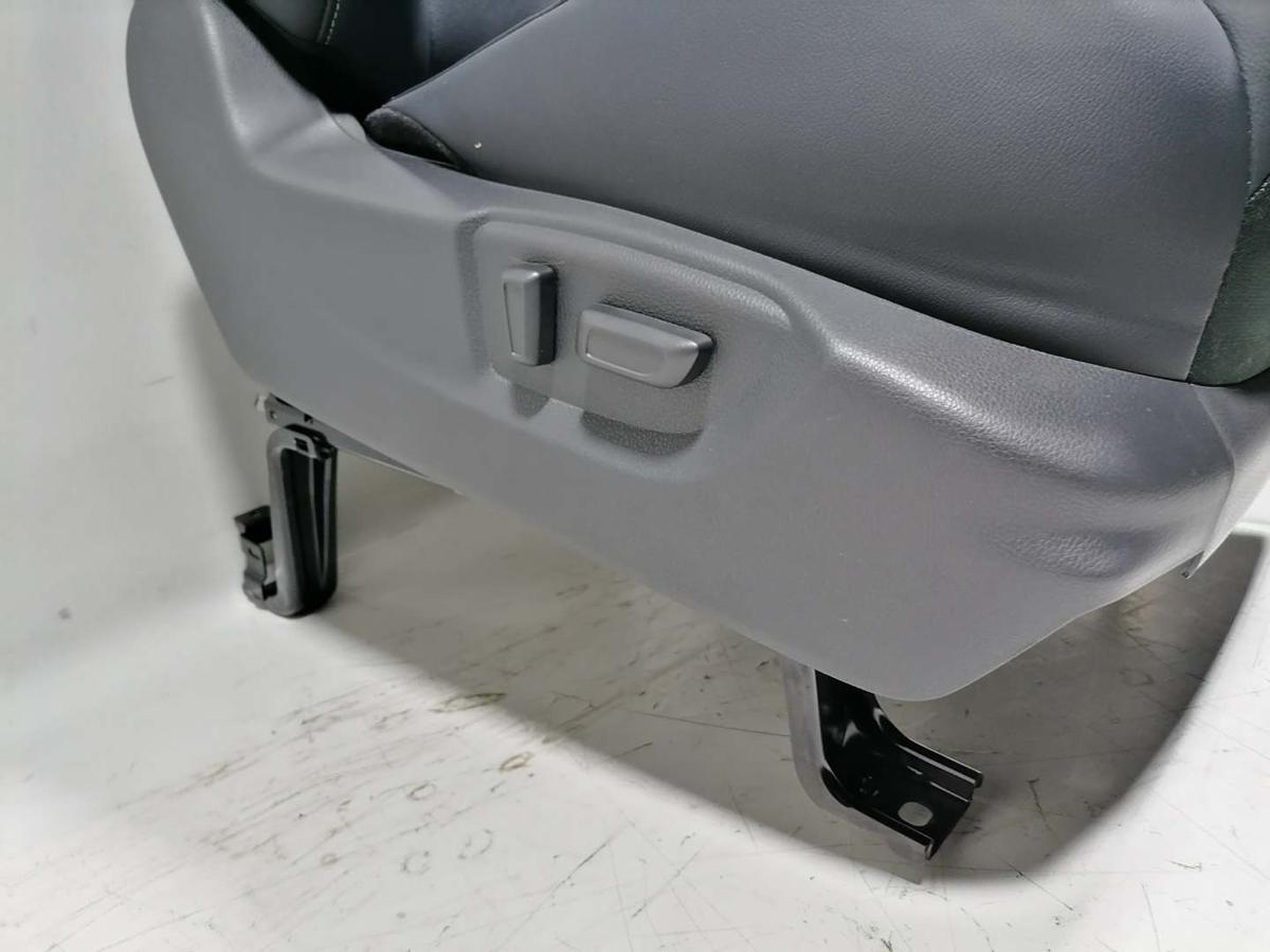 Mitsubishi Eclipse Cross GL3W original Ledersitz vorn rechts Beifahrersitz elektrisch Bj.2023